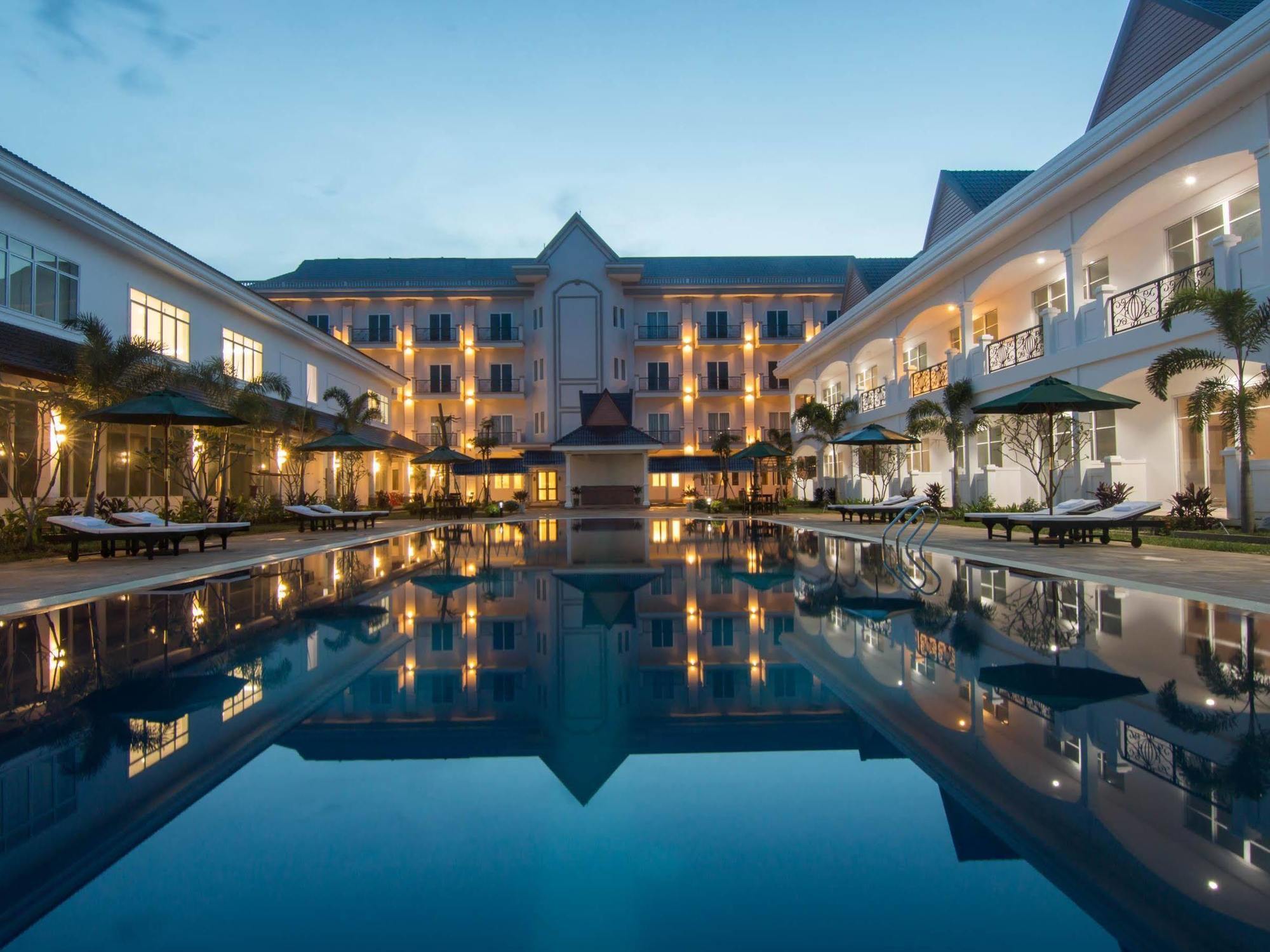 Glorious Hotel Kâmpóng Thum Dış mekan fotoğraf