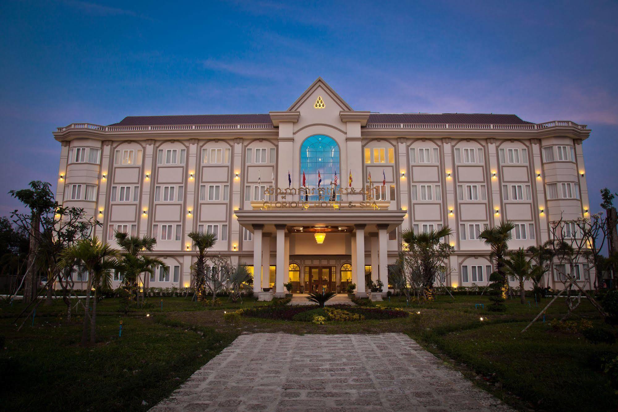 Glorious Hotel Kâmpóng Thum Dış mekan fotoğraf